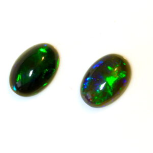 Musta opaali black opal australia